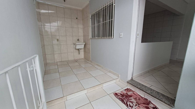 Imagem Casa com 2 Quartos para Alugar, em Taboão - São Bernardo Do Campo Imagem Casa com 2 Quartos para Alugar, em Taboão - São Bernardo Do Campo
