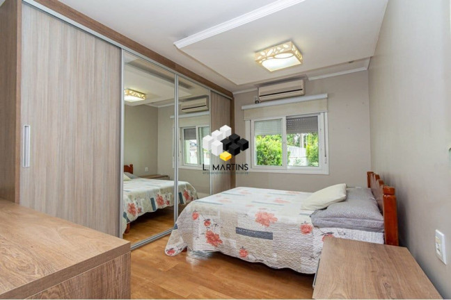Imagem Casa com 3 Quartos à Venda, 228 m² em Niterói - Canoas