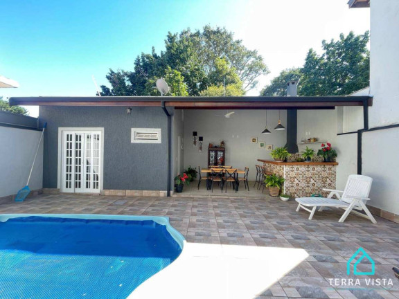 Casa de Condomínio com 3 Quartos à Venda, 237 m²
