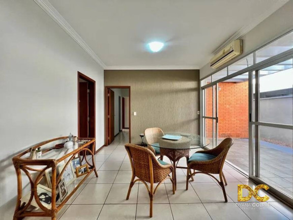 Imagem Casa de Condomínio com 3 Quartos à Venda, 212 m² em Jardim Itália - Cuiabá