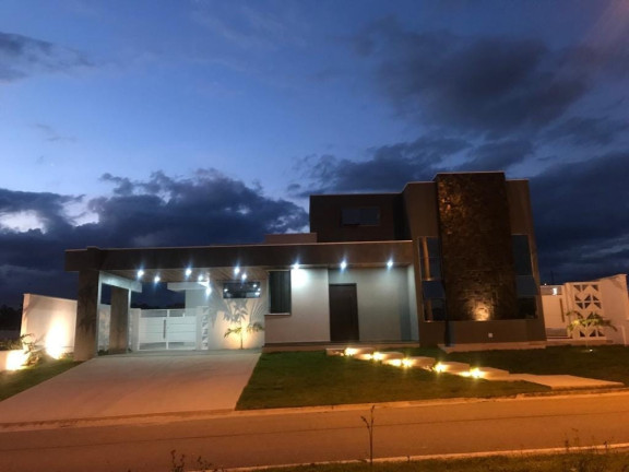 Imagem Casa com 3 Quartos à Venda, 270 m² em Nossa Senhora Do Perpétuo Socorro - Pindamonhangaba