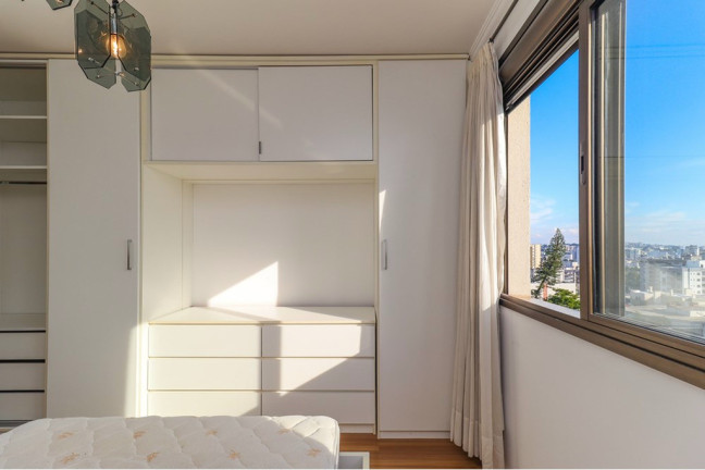 Imagem Apartamento com 2 Quartos à Venda, 74 m² em Petrópolis - Porto Alegre