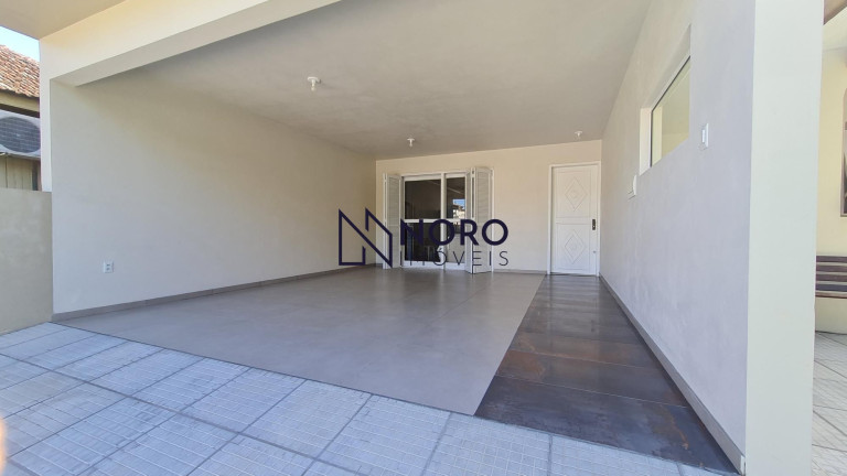 Imagem Casa com 4 Quartos à Venda, 236 m² em Nossa Senhora Do Perpétuo Socorro - Santa Maria Imagem Casa com 4 Quartos à Venda, 236 m² em Nossa Senhora Do Perpétuo Socorro - Santa Maria