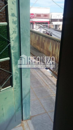 Imagem Sobrado com 7 Quartos à Venda, 150 m² em Boa Vista - Uberaba Imagem Sobrado com 7 Quartos à Venda, 150 m² em Boa Vista - Uberaba
