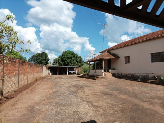 Imagem Casa com 3 Quartos à Venda, 1 m² em Centro - Luís Antônio