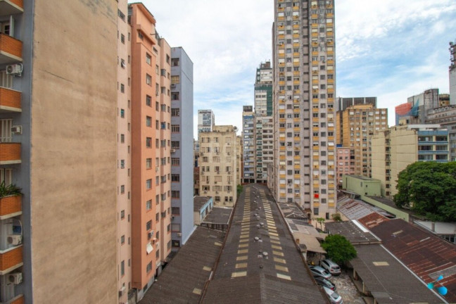 Imagem Imóvel com 3 Quartos à Venda, 117 m² em Centro Histórico - Porto Alegre Imagem Imóvel com 3 Quartos à Venda, 117 m² em Centro Histórico - Porto Alegre
