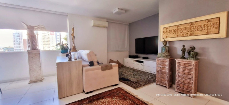 Imagem Apartamento com 2 Quartos à Venda, 144 m² em Centro - Florianópolis Imagem Apartamento com 2 Quartos à Venda, 144 m² em Centro - Florianópolis