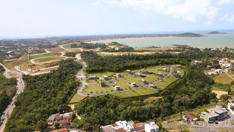 Terreno à Venda, 450 m² em Aeroporto - Guarapari