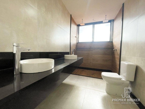 Imagem Casa com 4 Quartos à Venda, 330 m² em Várzea - Teresópolis