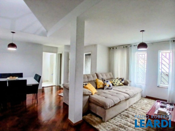 Imagem Sobrado com 3 Quartos à Venda, 224 m² em Vila Floresta - Santo André Imagem Sobrado com 3 Quartos à Venda, 224 m² em Vila Floresta - Santo André