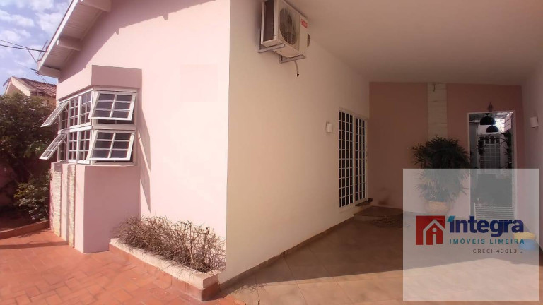 Imagem Casa com 3 Quartos à Venda, 235 m² em Vila Cristóvam - Limeira Imagem Casa com 3 Quartos à Venda, 235 m² em Vila Cristóvam - Limeira