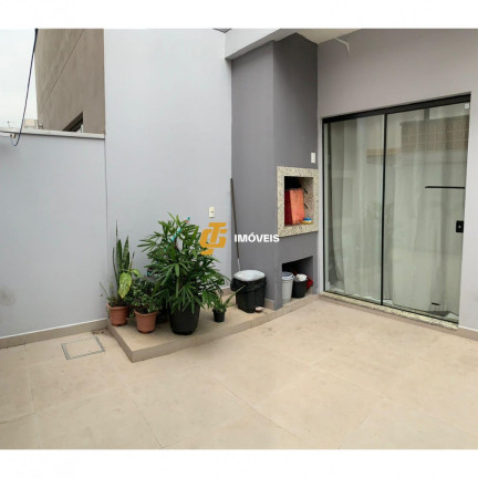 Imagem Casa com 2 Quartos à Venda,  em Tabuleiro - Camboriú