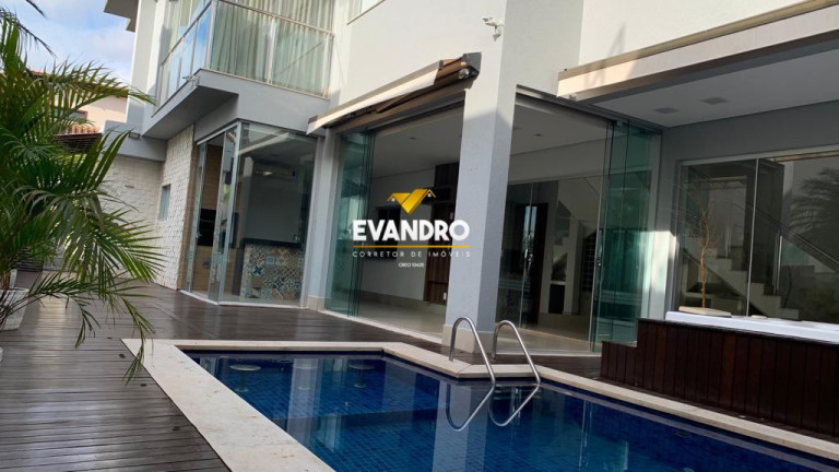 Imagem Casa com 4 Quartos à Venda, 548 m² em Condomínio Florais Cuiabá Residencial - Cuiabá Imagem Casa com 4 Quartos à Venda, 548 m² em Condomínio Florais Cuiabá Residencial - Cuiabá