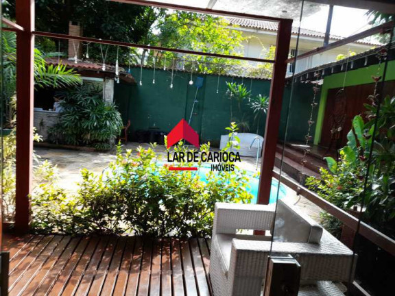 Imagem Casa com 6 Quartos à Venda, 500 m² em Cosme Velho - Rio De Janeiro Imagem Casa com 6 Quartos à Venda, 500 m² em Cosme Velho - Rio De Janeiro
