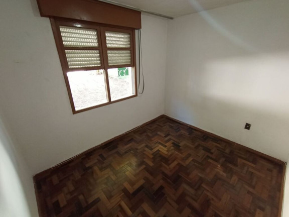 Imagem Imóvel com 2 Quartos à Venda,  em Santa Maria Goretti - Porto Alegre