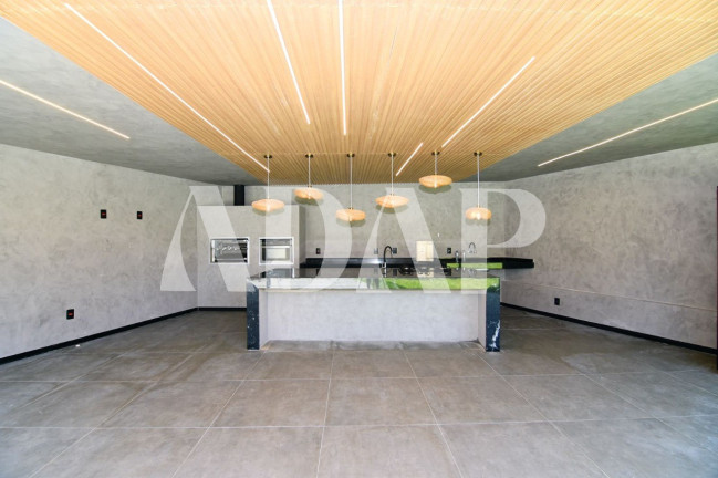 Imagem Casa com 5 Quartos à Venda, 1.485 m² em Barra Da Tijuca - Rio De Janeiro Imagem Casa com 5 Quartos à Venda, 1.485 m² em Barra Da Tijuca - Rio De Janeiro