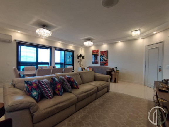 Imagem Apartamento com 3 Quartos à Venda, 184 m² em Pompéia - Santos