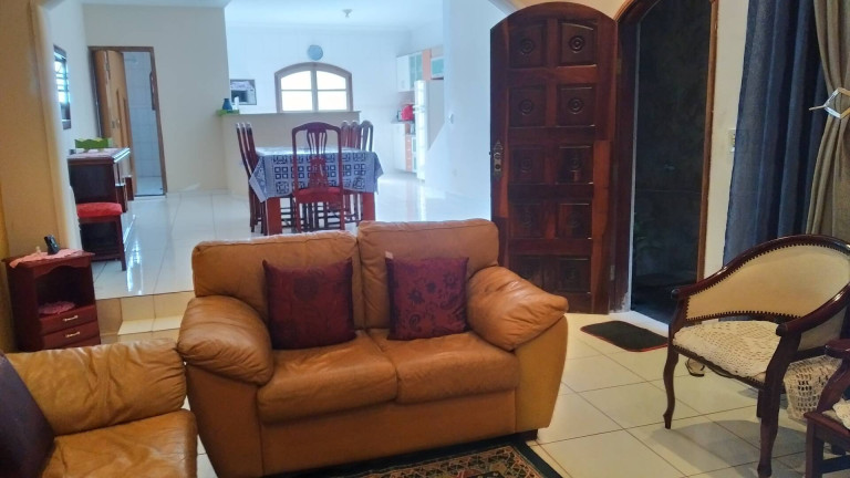 Imagem Casa com 5 Quartos à Venda,  em Eldorado - Diadema