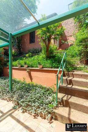 Imagem Casa com 4 Quartos à Venda, em Sumaré - São Paulo Imagem Casa com 4 Quartos à Venda, em Sumaré - São Paulo