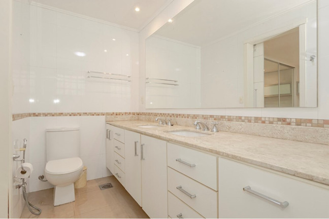 Imagem Casa com 3 Quartos à Venda, 349 m² em Chácara Das Pedras - Porto Alegre