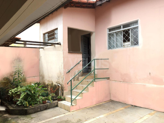 Imagem Casa à Venda, em Centro - Itapetininga Imagem Casa à Venda, em Centro - Itapetininga