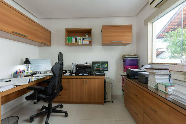 Imagem Casa com 3 Quartos à Venda, 275 m² em Pendotiba - Niterói