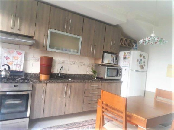 Imagem Casa com 2 Quartos à Venda, 97 m² em Hipica - Porto Alegre Imagem Casa com 2 Quartos à Venda, 97 m² em Hipica - Porto Alegre