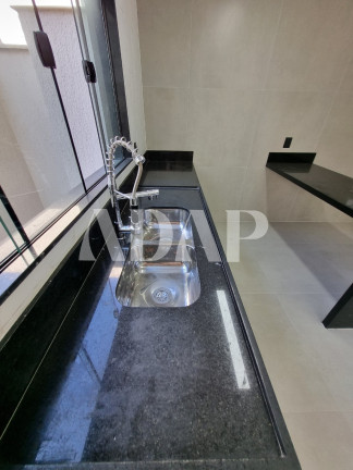 Imagem Casa com 4 Quartos à Venda, 200 m² em Vargem Pequena - Rio De Janeiro Imagem Casa com 4 Quartos à Venda, 200 m² em Vargem Pequena - Rio De Janeiro