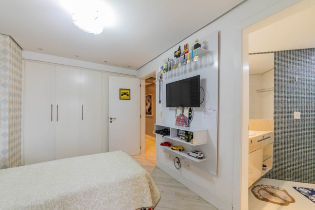 Imagem Apartamento com 4 Quartos à Venda, 266 m² em Petrópolis - Porto Alegre