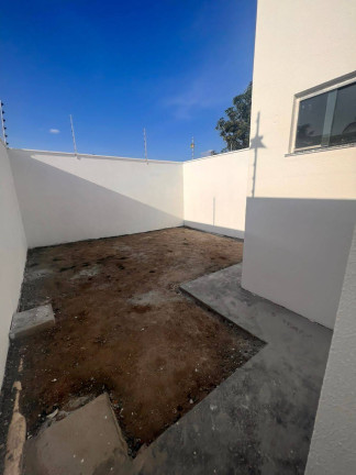 Imagem Casa com 2 Quartos à Venda, 125 m² em Mangabeira - Feira De Santana Imagem Casa com 2 Quartos à Venda, 125 m² em Mangabeira - Feira De Santana