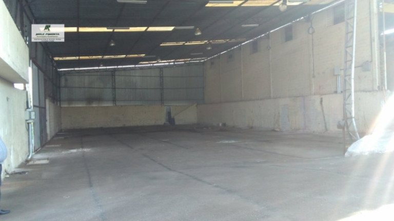 Imóvel Comercial à Venda, 2.500 m² em Centro - Vargem Grande Paulista