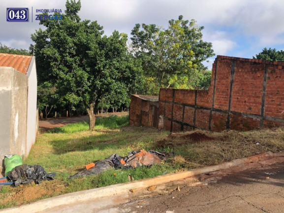 Imagem Terreno à Venda, 200 m² em Jardim Planalto - Londrina Imagem Terreno à Venda, 200 m² em Jardim Planalto - Londrina