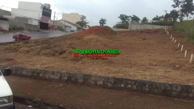 Terreno à Venda, 950 m² em Jardim Santa Júlia - São José Dos Campos