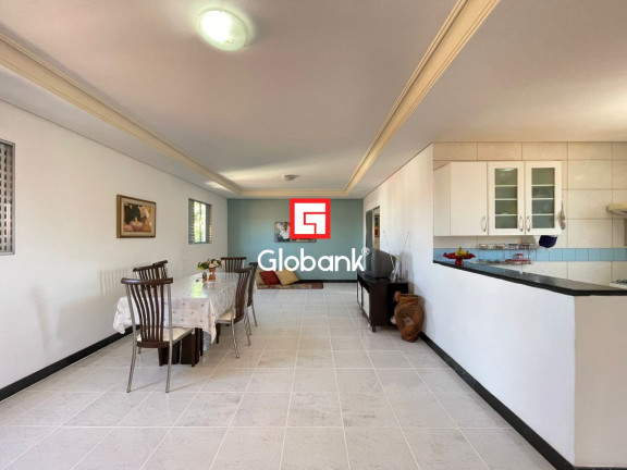 Imagem Casa com 5 Quartos para Alugar, em Centro - Montes Claros Imagem Casa com 5 Quartos para Alugar, em Centro - Montes Claros