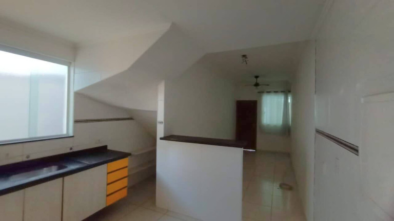 Casa com 3 Quartos à Venda, 77 m² em Marapé - Santos
