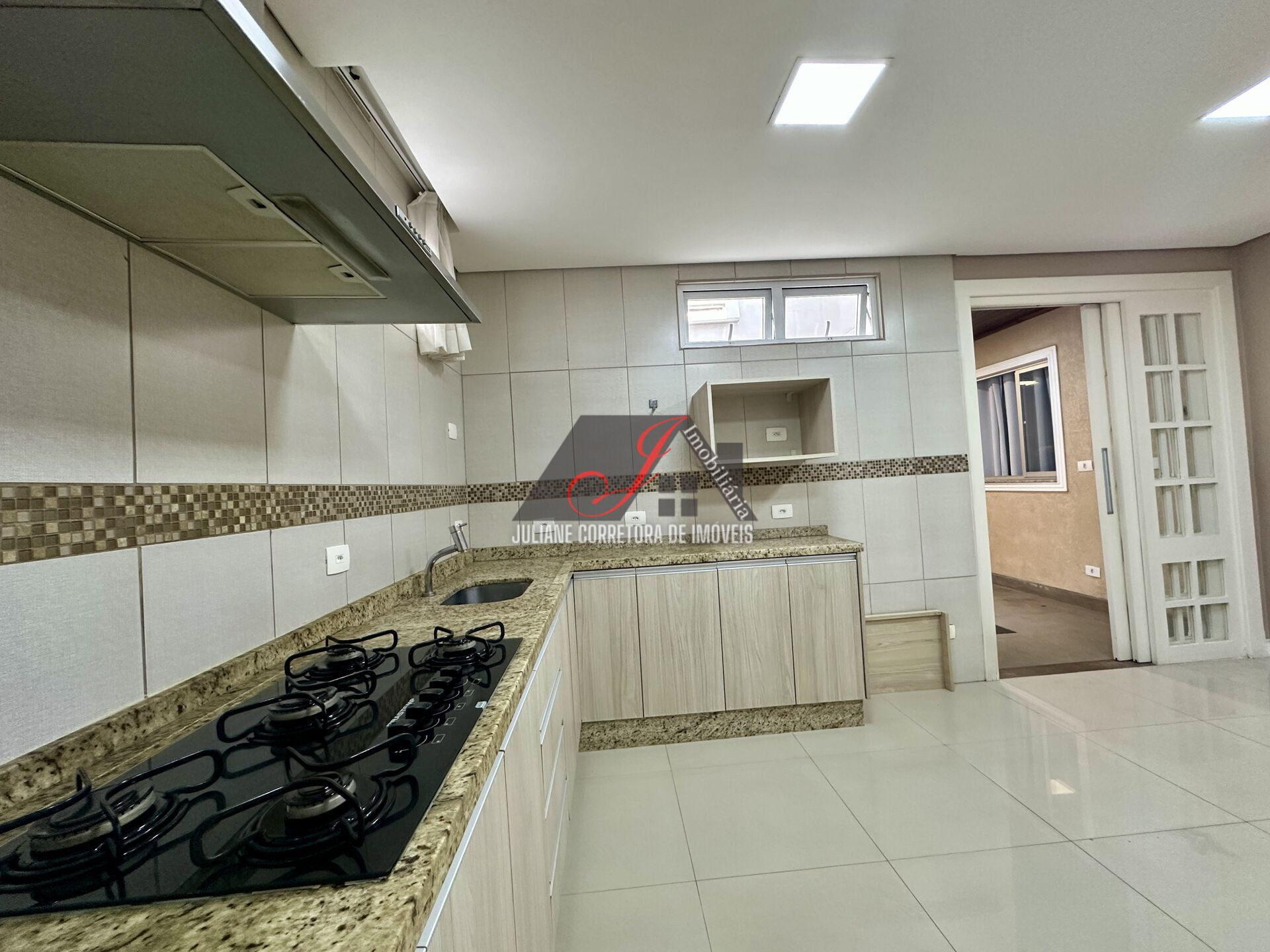 Imagem Casa com 4 Quartos à Venda, 135 m² em Umbará - Curitiba