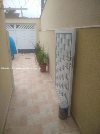 Imagem Casa com 2 Quartos à Venda, 73 m² em Europa - Mongaguá