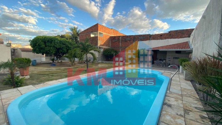 Casa com 3 Quartos à Venda, 680 m² em Santo Antônio - Mossoró