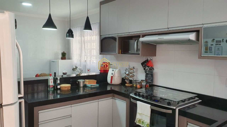 Imagem Casa com 3 Quartos à Venda, 185 m² em Anchieta - São Bernardo Do Campo Imagem Casa com 3 Quartos à Venda, 185 m² em Anchieta - São Bernardo Do Campo