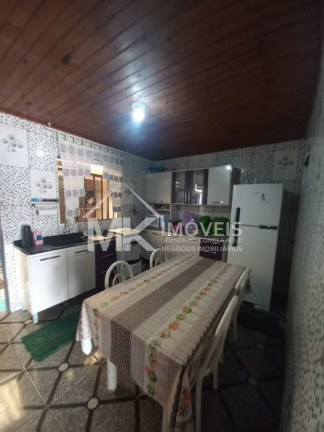 Imagem Casa com 7 Quartos à Venda, 185 m² em Holandez - Piraquara Imagem Casa com 7 Quartos à Venda, 185 m² em Holandez - Piraquara