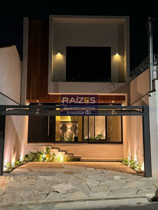 Casa com 3 Quartos à Venda, 211 m² em Jd. Santa Rita De Cássia - Bragança Paulista