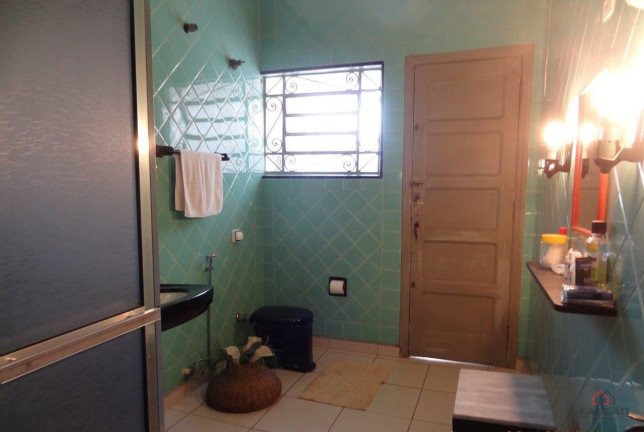 Imagem Sobrado com 4 Quartos à Venda, 297 m² em Embaré - Santos