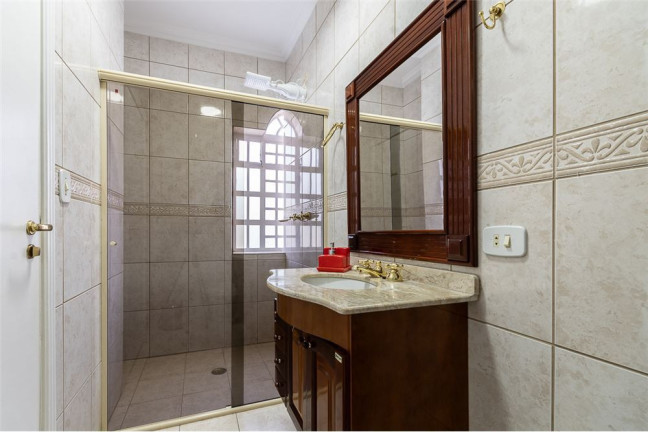 Imagem Casa com 4 Quartos à Venda, em Penha De França - São Paulo Imagem Casa com 4 Quartos à Venda, em Penha De França - São Paulo