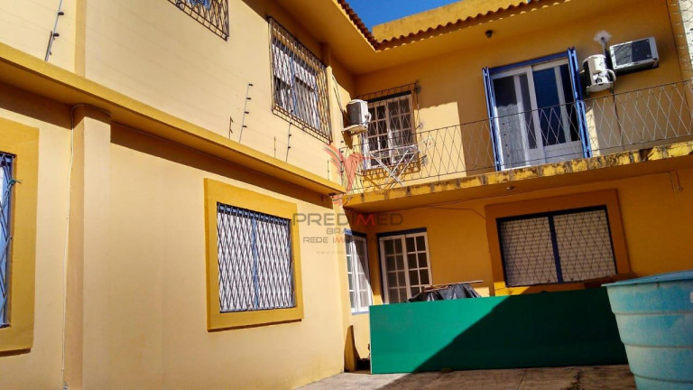 Imagem Casa com 8 Quartos à Venda, 200 m² em Centro - Pelotas