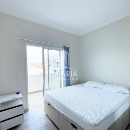 Imagem Sobrado com 4 Quartos à Venda, 171 m² em Cambiju - Itapoá
