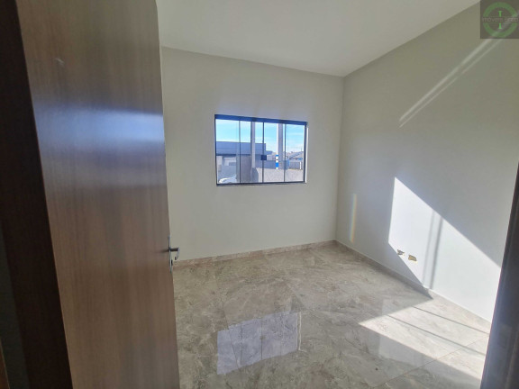 Imagem Casa com 3 Quartos à Venda, 54 m² em Uvaranas - Ponta Grossa