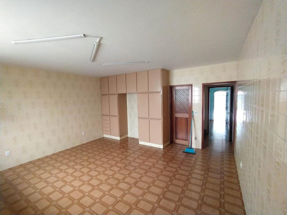 Imagem Casa com 3 Quartos à Venda, 131 m² Imagem Casa com 3 Quartos à Venda, 131 m²