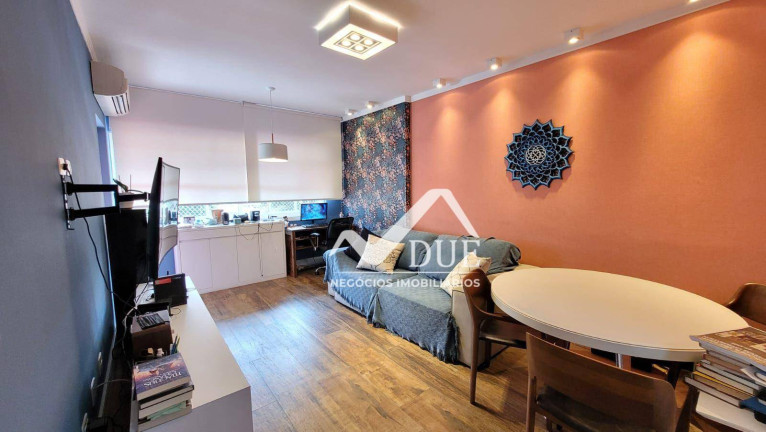 Imagem Apartamento com 2 Quartos à Venda, 71 m² em Boqueirão - Santos