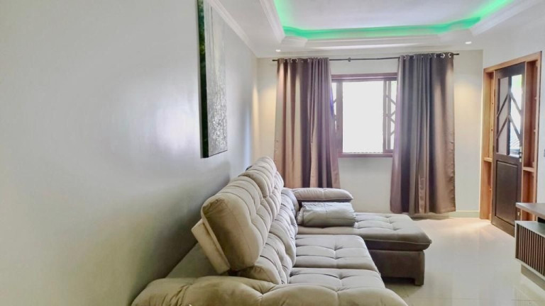 Imagem Casa com 3 Quartos à Venda, 240 m² em Campo De Santana - Curitiba