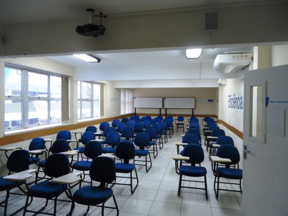 Imagem Sala Comercial à Venda, em Centro Histórico - Porto Alegre Imagem Sala Comercial à Venda, em Centro Histórico - Porto Alegre